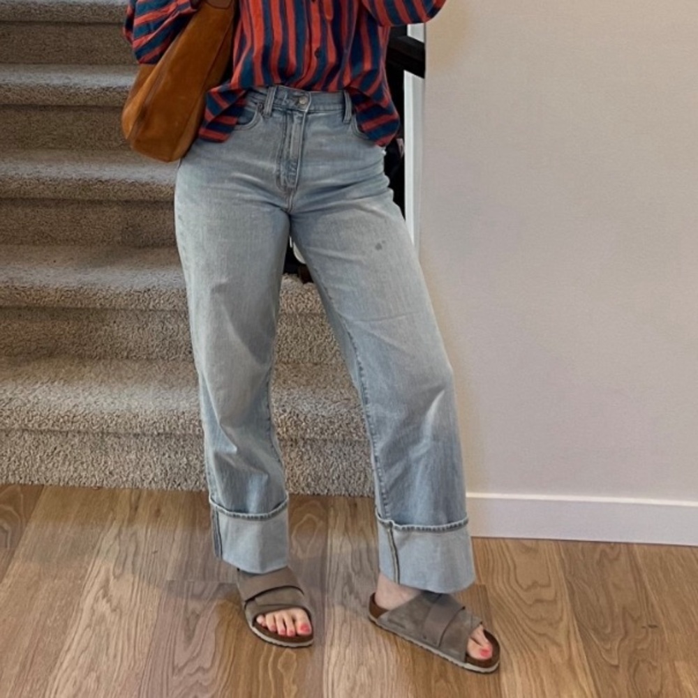 Classic Light Blue Women's Jeans with cuff